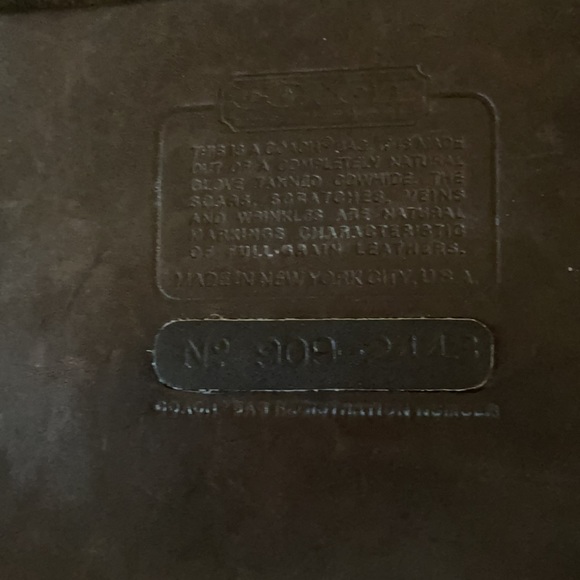 Vintage Coach NYC Zippered Bag Excellent Condition! - Picture 6 of 10